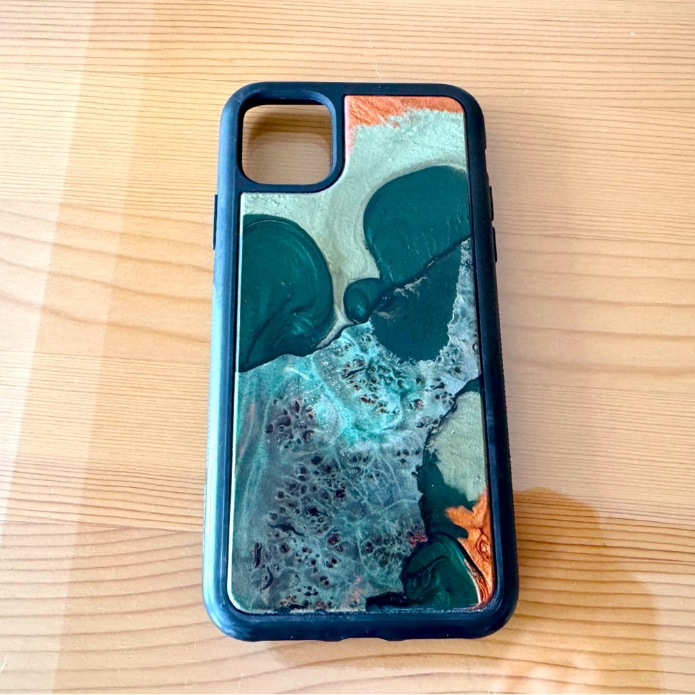 iPhone 11 Pro Max Wood+Resin Case